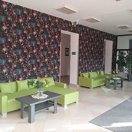 Szkolne Schronisko Mlodziezowe Dabrowka Hostel Prudnik Εξωτερικό φωτογραφία